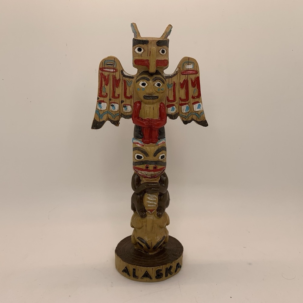 Alaska Totem Pole T-Bird Frog Bear Wings Resin 7.5" Tall Souvenir Keepsake